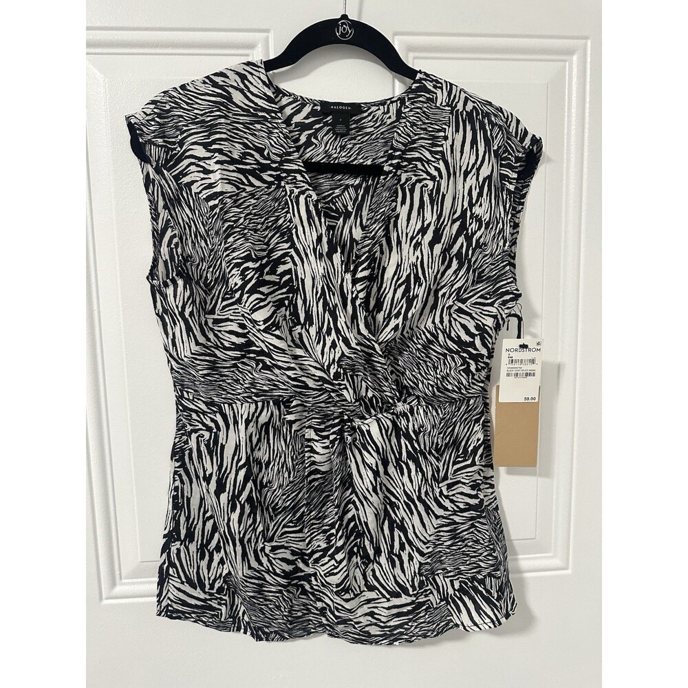 NWT HALOGEN Twist Front Top In Black-Ivory Splice Animal print, Small